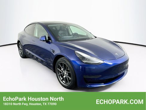 Used 2021 Tesla Model 3 Standard Range Plus RWD image 1