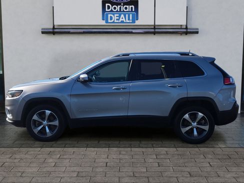 Used 2019 Jeep Cherokee Limited image 6