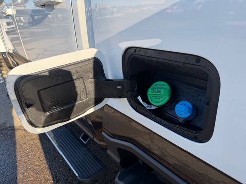 Used 2025 Ford F450 King Ranch AWD/4WD image 47