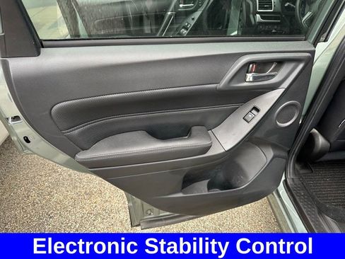 Used 2018 Subaru Forester 2.5i Touring image 19