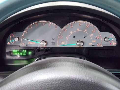 Used 2002 Ford Thunderbird w/Hardtop Premium image 32