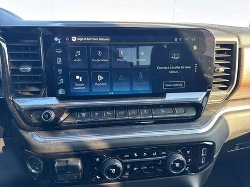 Used 2025 Chevrolet Silverado 3500 High Country w/ High Country Premium Package image 9