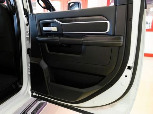 Used 2024 RAM 2500 Big Horn image 44