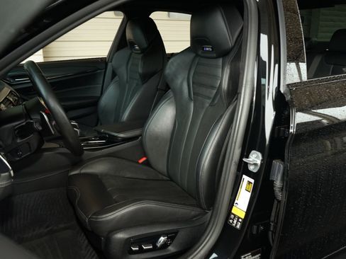 Used 2018 BMW M5 image 5