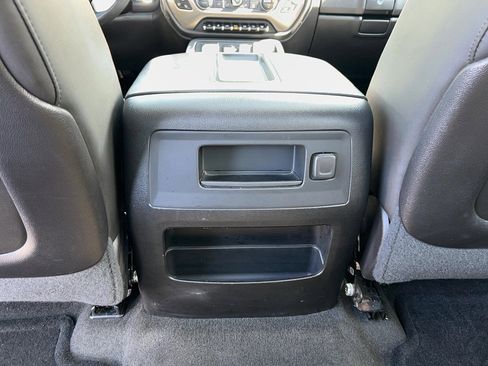 Used 2015 GMC Sierra 2500 Denali w/ Duramax Plus Package image 29