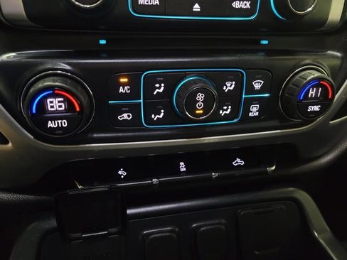 Used 2018 GMC Sierra 1500 SLT w/ SLT Premium Package image 27