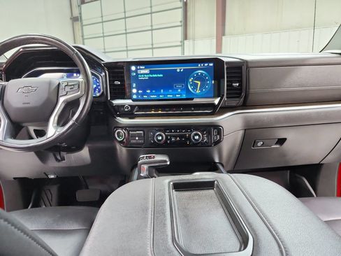 Used 2022 Chevrolet Silverado 1500 RST w/ Convenience Package II AWD/4WD image 25