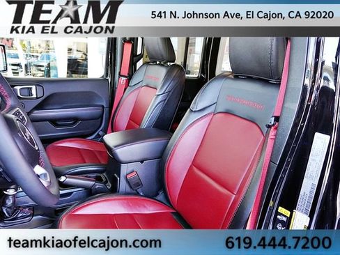 Used 2023 Jeep Wrangler Unlimited Rubicon 4xe AWD/4WD image 18