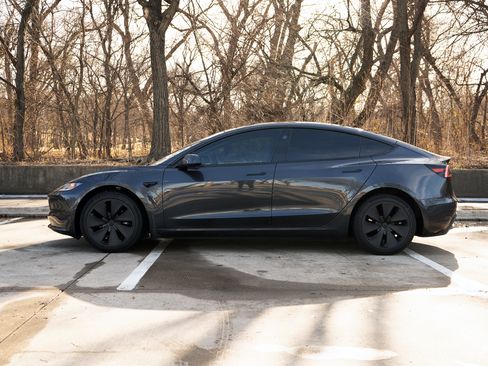 Used 2025 Tesla Model 3 Long Range image 6