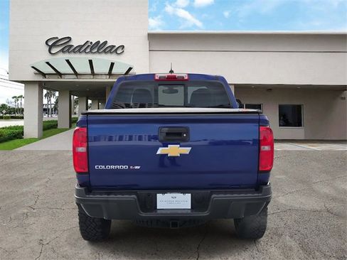 Used 2017 Chevrolet Colorado ZR2 w/ LPO, Premium Interior Package image 4