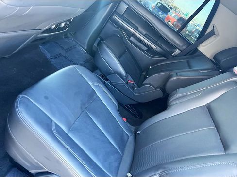 Used 2023 Ford Expedition XLT RWD image 26