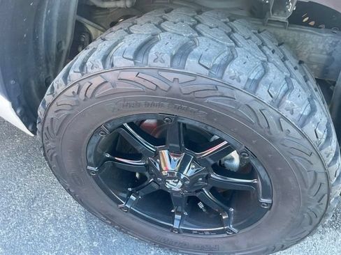 Used 2022 Toyota Tundra SR5 w/ Convenience Package RWD image 5