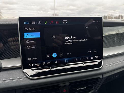 New 2026 Volkswagen Tiguan SE R-Line image 13