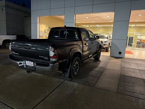 Used 2012 Toyota Tacoma PreRunner w/ SR5 Pkg image 4