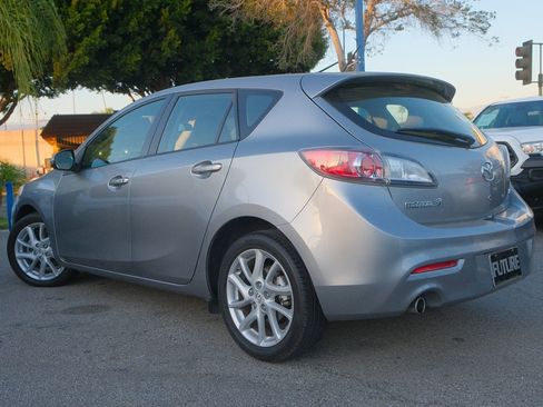 Used 2013 MAZDA MAZDA3 i Touring image 4