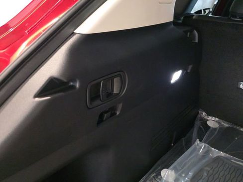 Used 2025 MAZDA CX-50 AWD 2.5 Hybrid w/ Weather Package image 14