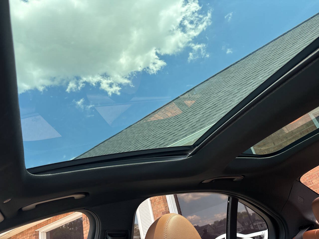 Used 2019 Mercedes-Benz C 300 4MATIC Sedan w/ AMG Line image 31