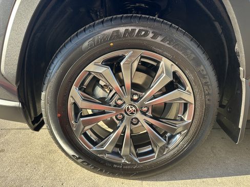 Certified 2025 Toyota RAV4 XLE Premium image 10