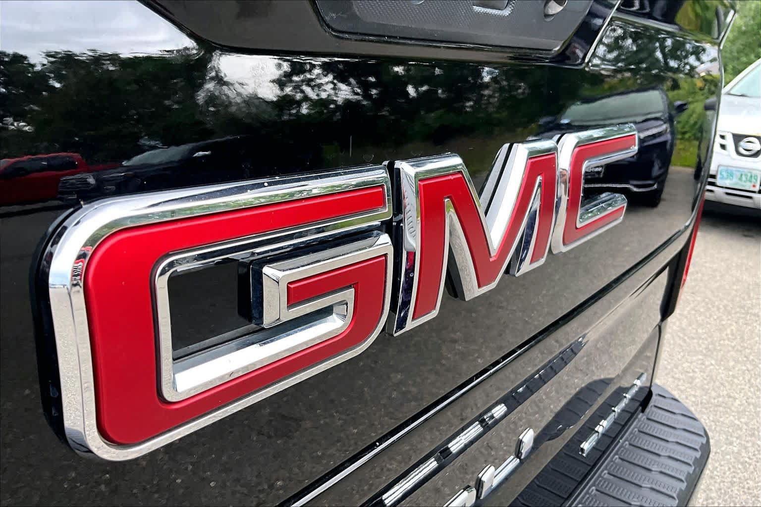 Used 2024 GMC Sierra 1500 Denali w/ Denali Reserve Package AWD/4WD image 30