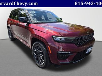 Used 2025 Jeep Grand Cherokee Summit w/ Adv Protech Group IV AWD/4WD video 1