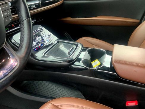 Used 2022 Lincoln Nautilus Reserve image 29