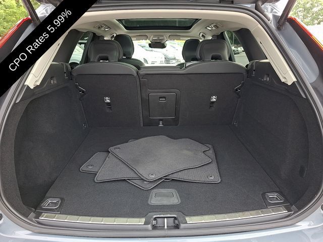 Certified 2023 Volvo XC60 B5 Plus w/ Climate Package AWD/4WD image 31