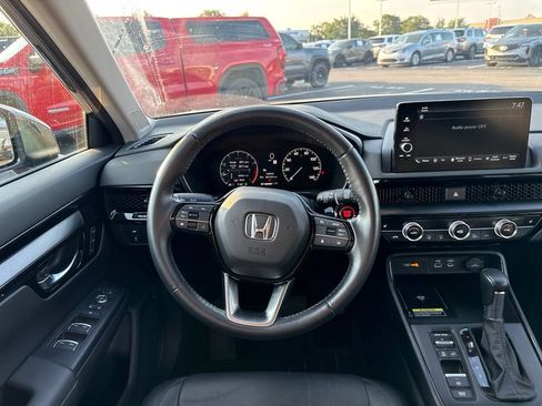Used 2024 Honda CR-V EX-L image 19