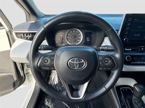 Used 2021 Toyota Corolla SE image 11