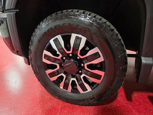 Certified 2024 GMC Sierra 3500 Denali w/ Denali Reserve Package image 11