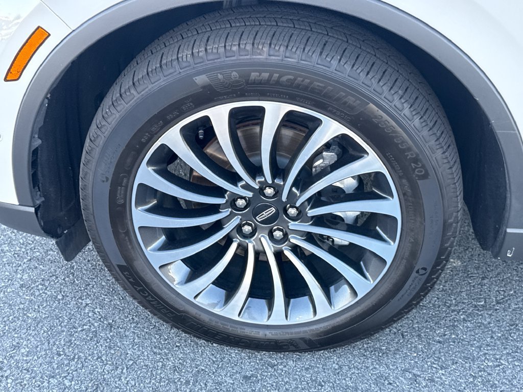 Used 2023 Lincoln Aviator Reserve w/ Equipment Group 201A AWD/4WD image 15