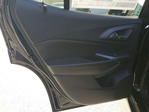 New 2026 Chevrolet Trax LT image 15