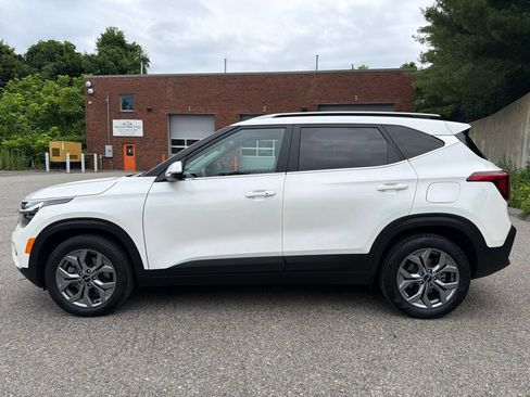 Certified 2024 Kia Seltos S AWD/4WD image 3