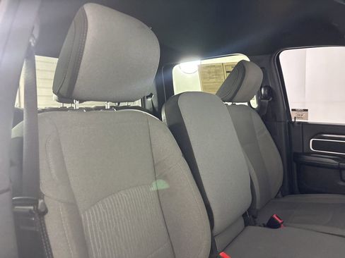 Used 2024 RAM 2500 Big Horn image 24