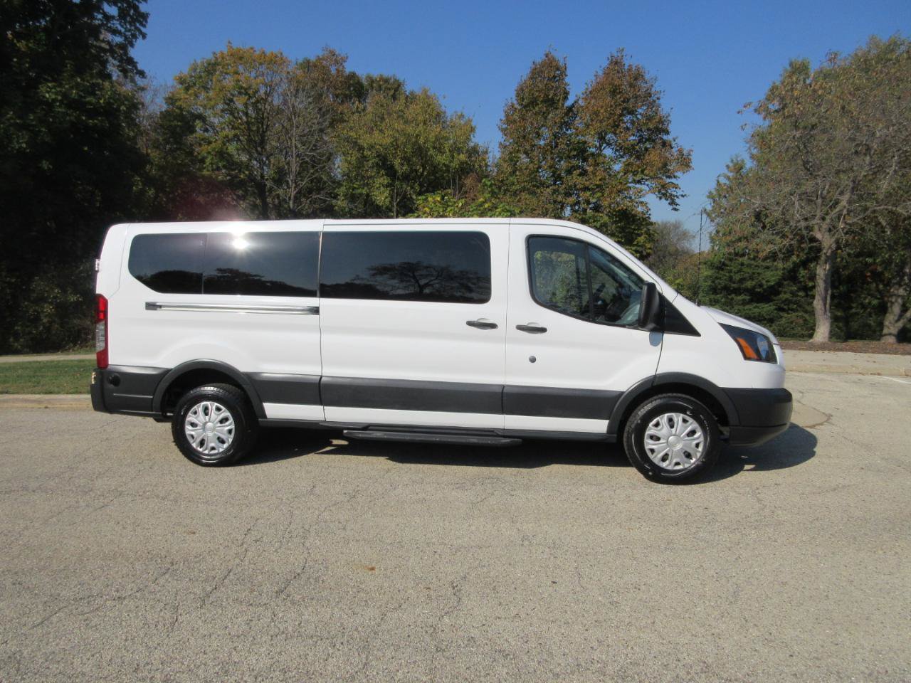Used 2016 Ford Transit 350 XL RWD image 5