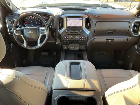 Used 2020 Chevrolet Silverado 2500 LTZ w/ LTZ Plus Package image 14