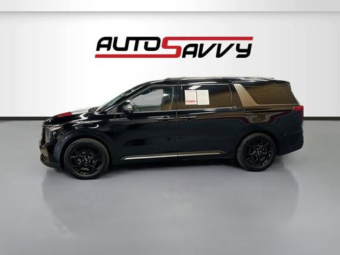 Used 2025 Kia Carnival SX w/ SX Dark Edition Package FWD image 4