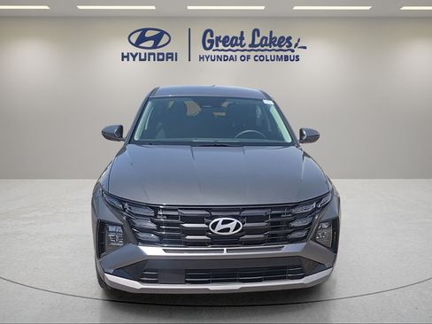 Used 2025 Hyundai Tucson SE FWD image 8