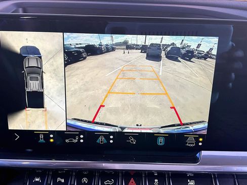 Used 2022 GMC Sierra 1500 SLT image 27