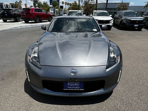 Used 2020 Nissan 370Z Coupe RWD image 3