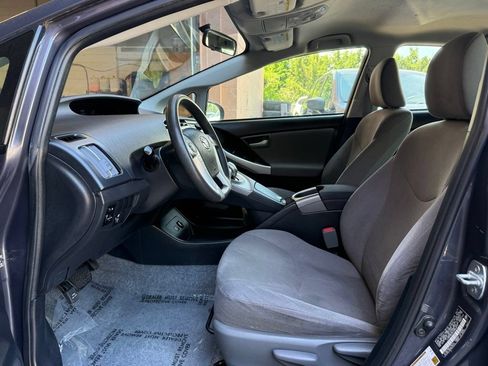 Used 2015 Toyota Prius Three FWD image 9