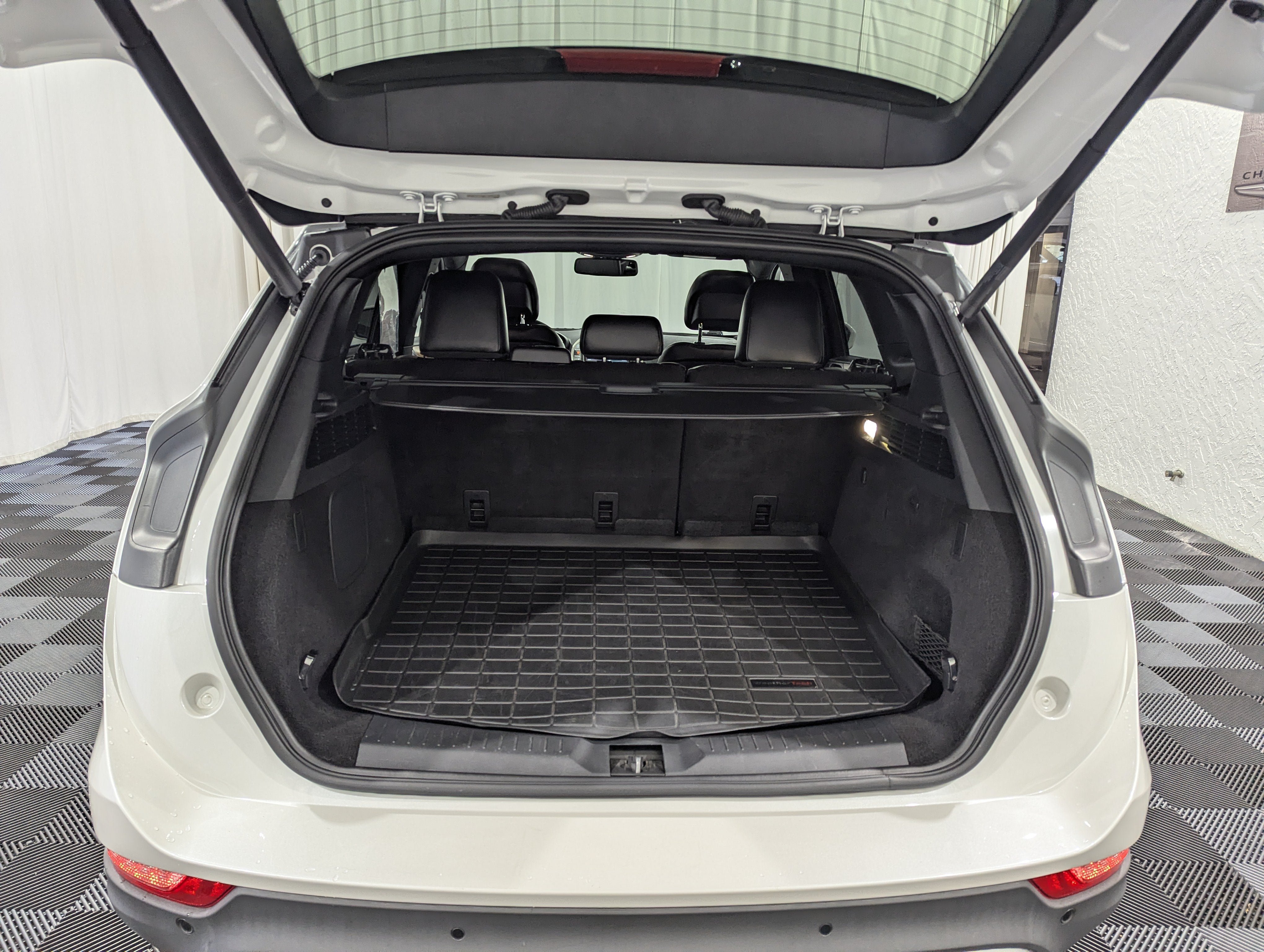 Used 2015 Lincoln MKC AWD w/ Equipment Group 102A Reserve image 9