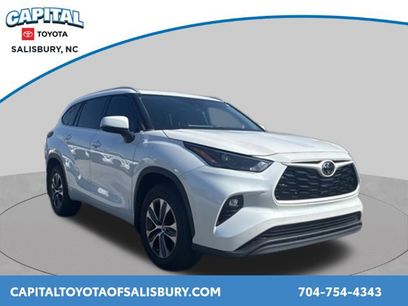 Used 2024 Toyota Highlander XLE