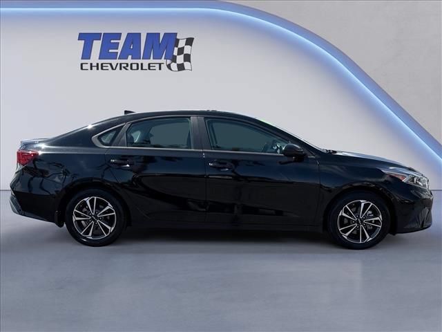 Used 2023 Kia Forte LXS FWD image 4