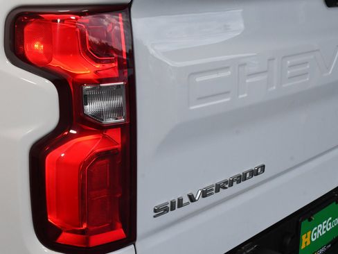 Used 2023 Chevrolet Silverado 1500 LT Trail Boss w/ Protection Package image 33