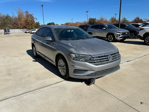 Used 2020 Volkswagen Jetta S w/ Driver Assistance Package image 2