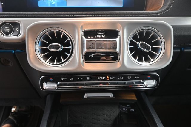 Used 2026 Mercedes-Benz G 63 AMG 4MATIC image 13