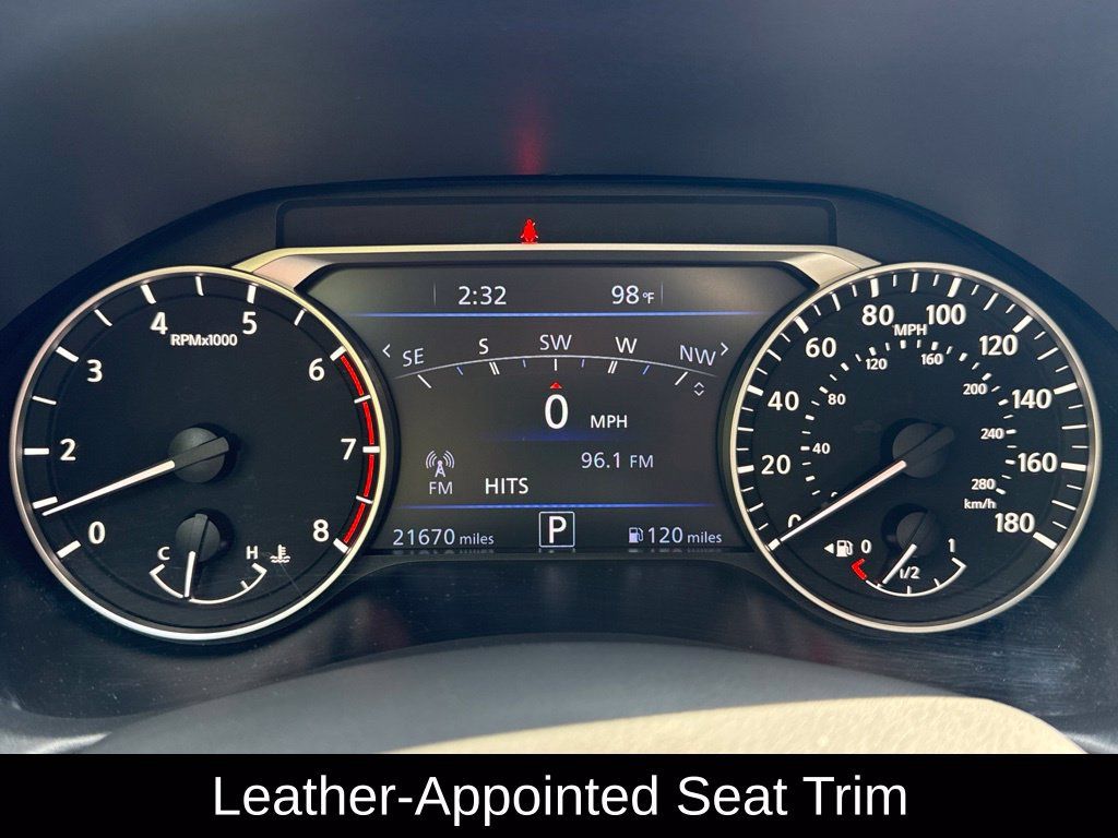 Certified 2024 Nissan Altima 2.0 SR FWD image 17