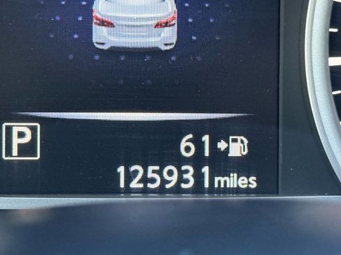 Used 2018 Nissan Sentra SV FWD image 32