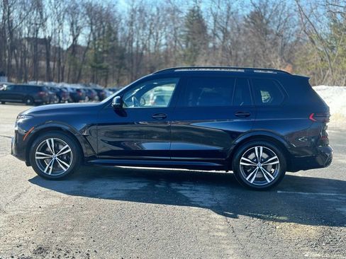 Used 2024 BMW X7 M60i w/ Climate Comfort Package AWD/4WD image 10