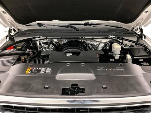 Used 2018 GMC Yukon SLT AWD/4WD image 27